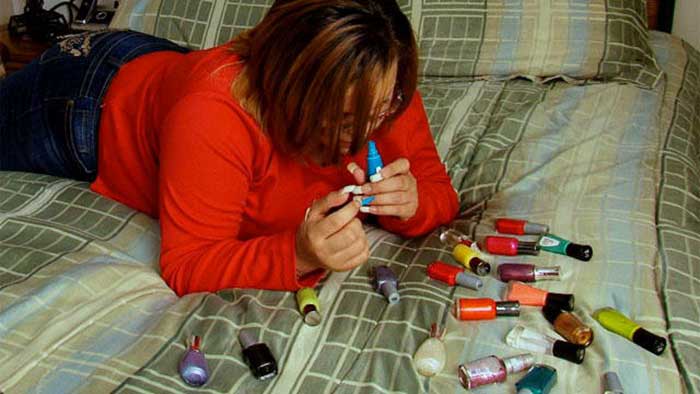 12 Unbelievable Addictions That People Have Around The World