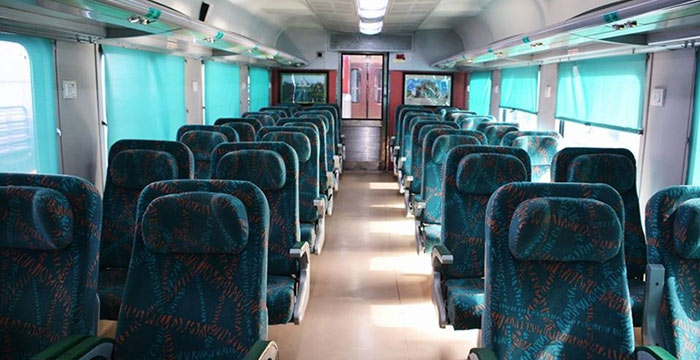 India's Fastest Train Gatiman Express Can Take You From Delhi To Agra