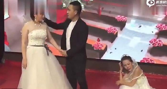 Woman Crashes Ex Boyfriends Wedding Wearing A Bridal Gown 1098
