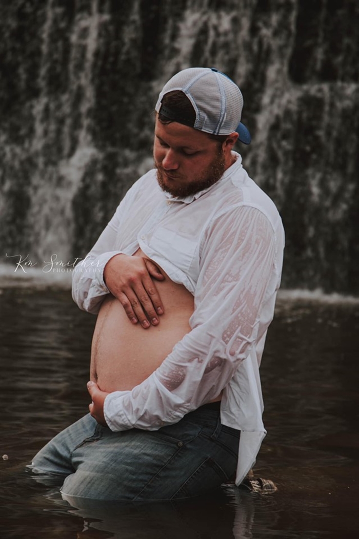 Pregnant Wife Was On Bed Rest So Husband Takes Maternity Photos!